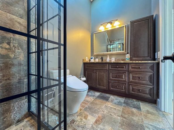 137 South Road, Westhampton NY 11977