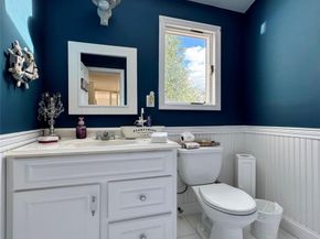 137 South Road, Westhampton NY 11977