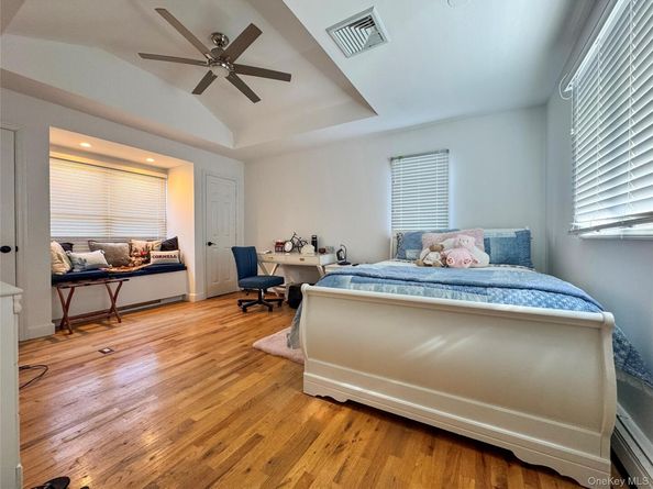 137 South Road, Westhampton NY 11977