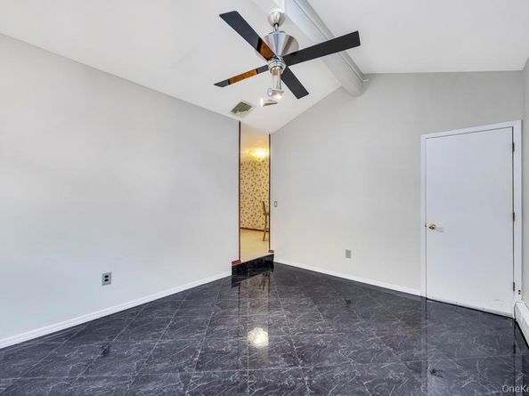 47 Evelyn Court, Manorville NY 11949