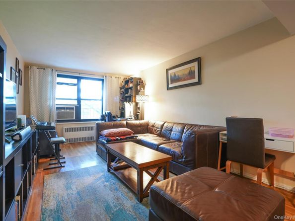 83-85 Woodhaven Boulevard 3M, Woodhaven NY 11421