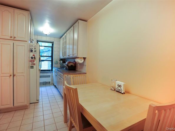 83-85 Woodhaven Boulevard 3M, Woodhaven NY 11421