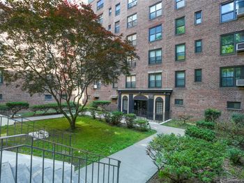 83-85 Woodhaven Boulevard