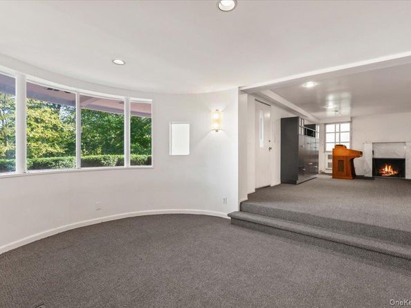 210 WYNDCLIFF Road, Scarsdale NY 10583