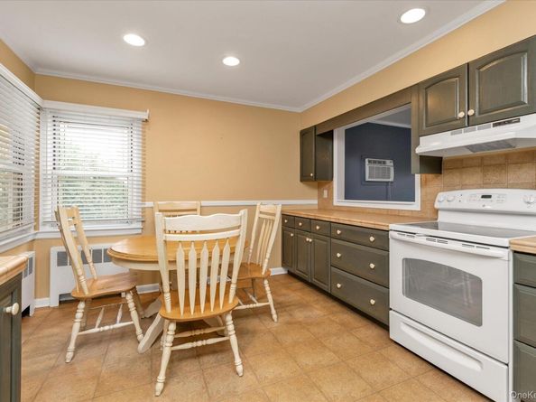 2207 Van Nostrand Avenue, Merrick NY 11566