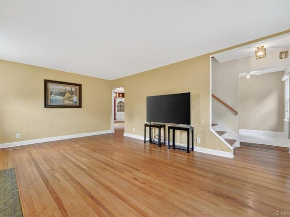 80 Wilson Avenue, Valhalla NY 10595