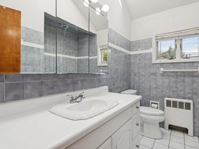 17 Whitman Avenue, Syosset NY 11791