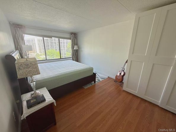 100 High Point Drive 501, Hartsdale NY 10530