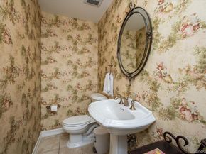 4 Whittock Lane, Melville NY 11747