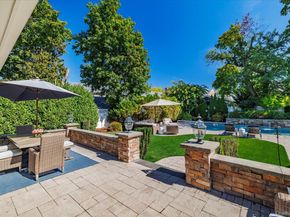 11 S Marion Place, Rockville Centre NY 11570