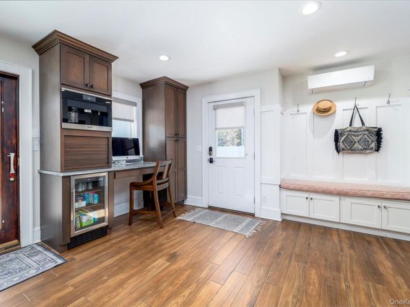 11 S Marion Place, Rockville Centre NY 11570
