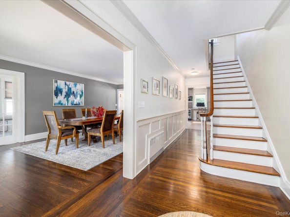 11 S Marion Place, Rockville Centre NY 11570