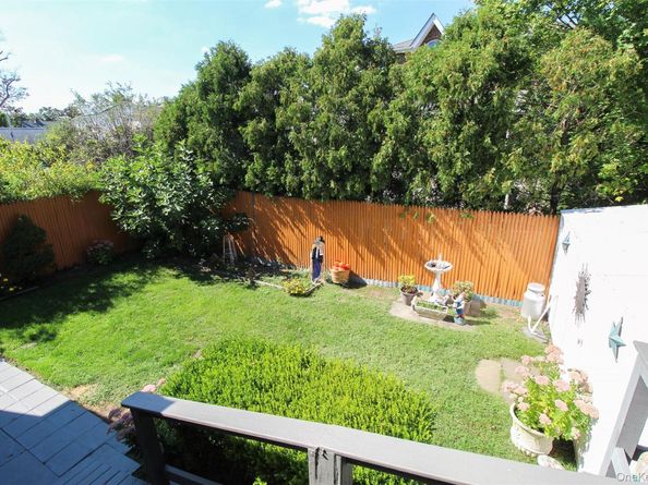 3221 Giegerich Place, Bronx NY 10465