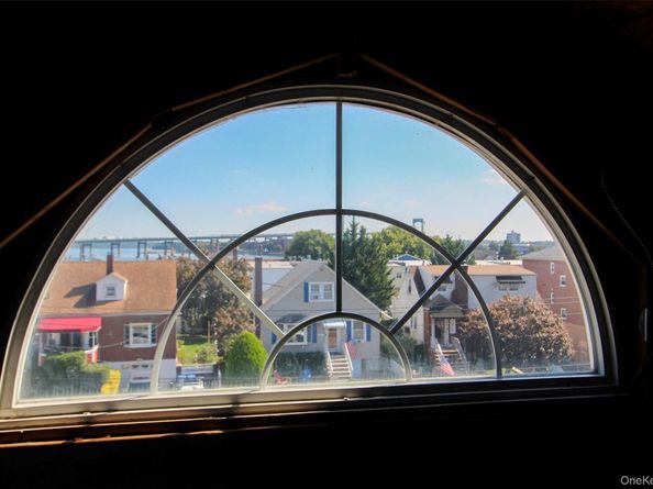 3221 Giegerich Place, Bronx NY 10465