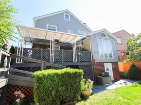 3221 Giegerich Place, Bronx NY 10465