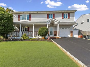 769 Bay Place