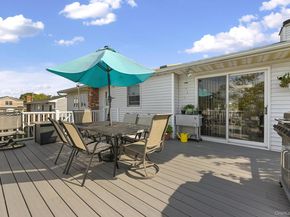 769 Bay Place, Lindenhurst NY 11757