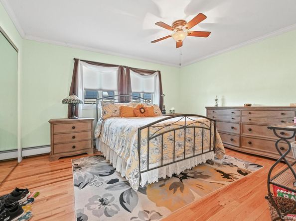 769 Bay Place, Lindenhurst NY 11757