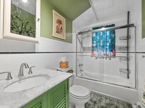 769 Bay Place, Lindenhurst NY 11757