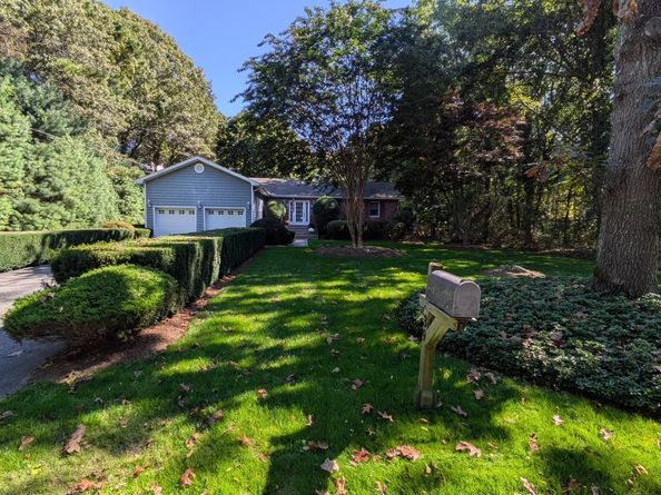 39 Cozine Road, Center Moriches NY 11934
