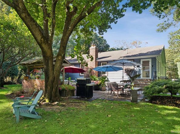 39 Cozine Road, Center Moriches NY 11934