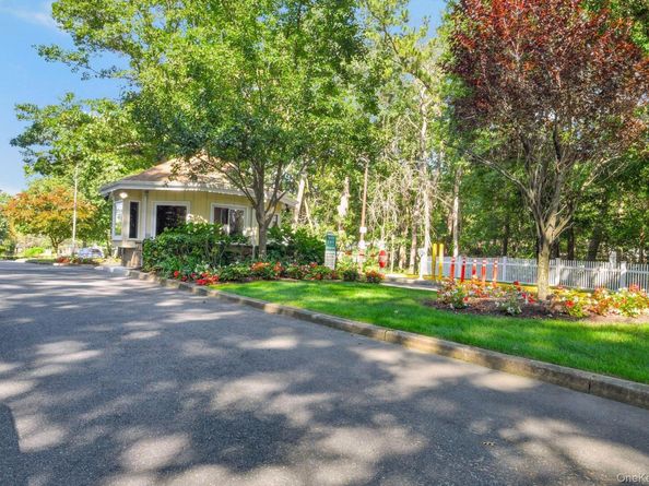 405 Woodbridge Drive D, Ridge NY 11961