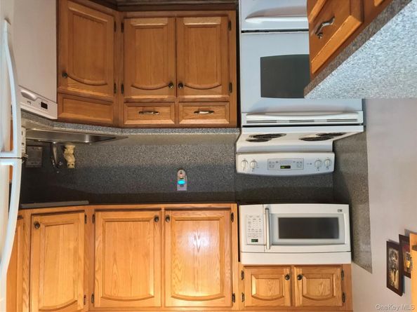 405 Woodbridge Drive D, Ridge NY 11961
