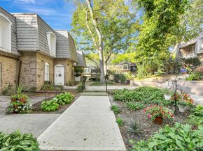 655 Middle Country Road 7B1, Coram NY 11727