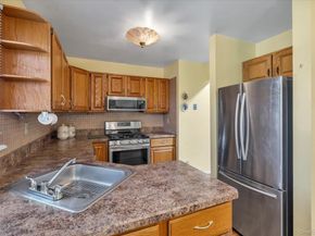 20 Primrose Lane, North Babylon NY 11703