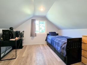 33 Sherwood Drive, Mastic Beach NY 11951