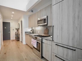 2416 Queens Plaza S 2D, Long Island City NY 11101