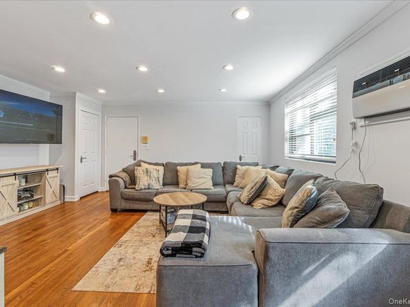160-19 16th Avenue 6256, Whitestone NY 11357
