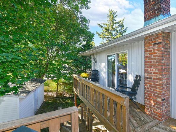 6 Mason Court, Levittown NY 11756