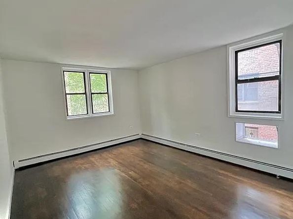 55-30 99th St 3F, Corona NY 11368