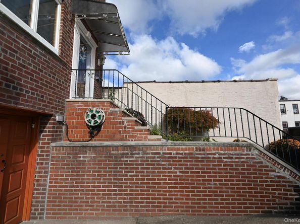 7112 71st Place, Glendale NY 11385