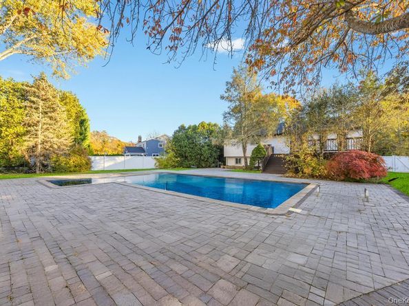 29 Dillon Drive, Dix Hills NY 11746