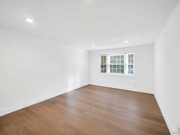 29 Dillon Drive, Dix Hills NY 11746