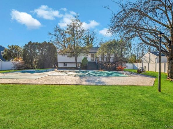 29 Dillon Drive, Dix Hills NY 11746