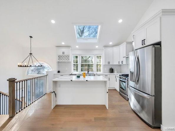 29 Dillon Drive, Dix Hills NY 11746