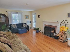 76 Bayport Ave Avenue, Bayport NY 11705