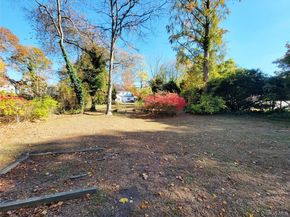 76 Bayport Ave Avenue, Bayport NY 11705