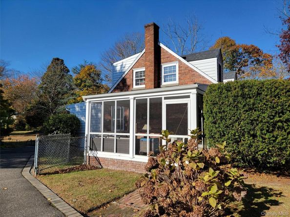76 Bayport Ave Avenue, Bayport NY 11705