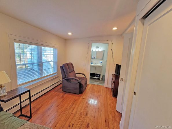 76 Bayport Ave Avenue, Bayport NY 11705