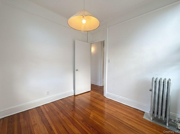 14-28 Astoria Park S, Astoria NY 11102