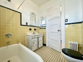 14-28 Astoria Park S, Astoria NY 11102