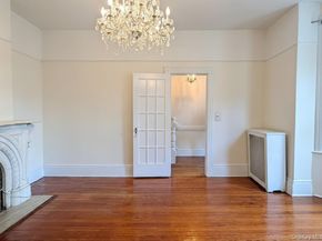 14-28 Astoria Park S, Astoria NY 11102