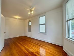 14-28 Astoria Park S, Astoria NY 11102