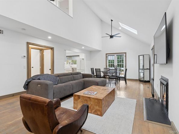 33 Whalers Drive, Sag Harbor NY 11963