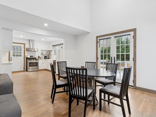 33 Whalers Drive, Sag Harbor NY 11963