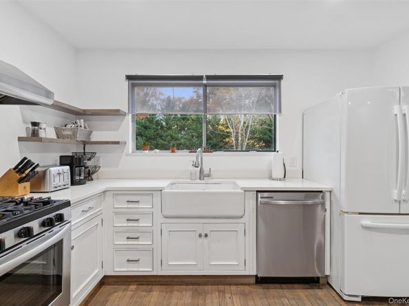 33 Whalers Drive, Sag Harbor NY 11963